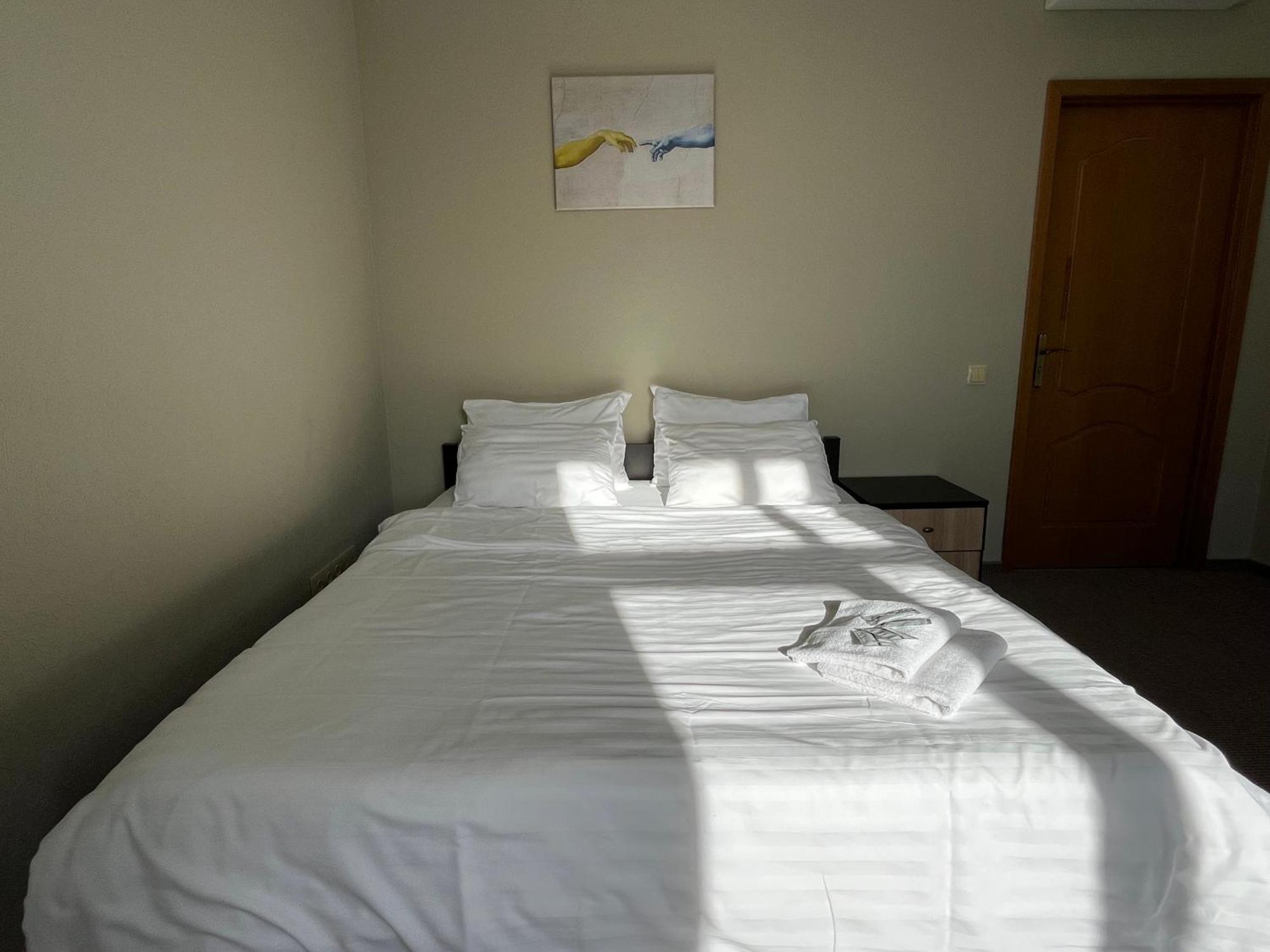4Room Hostel เคียฟ ภายนอก รูปภาพ